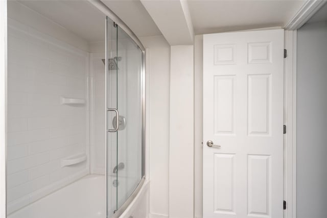 6325 NW 56th St, Johnston, IA 50131 - full bath with shower / bath combination with glass door
