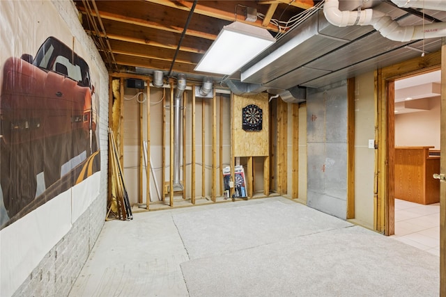 8001 Sheridan Dr, Urbandale, IA 50322 - view of unfinished basement
