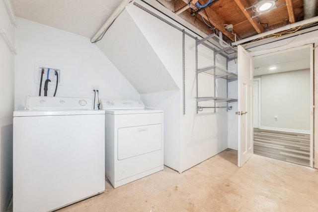 3817 80th St, Urbandale, IA 50322 - laundry room with washer and dryer