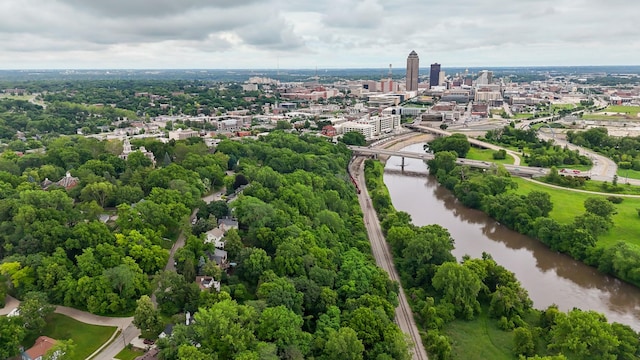 2418 Terrace Rd, Des Moines, IA 50312 - view of urban area featuring a large body of water