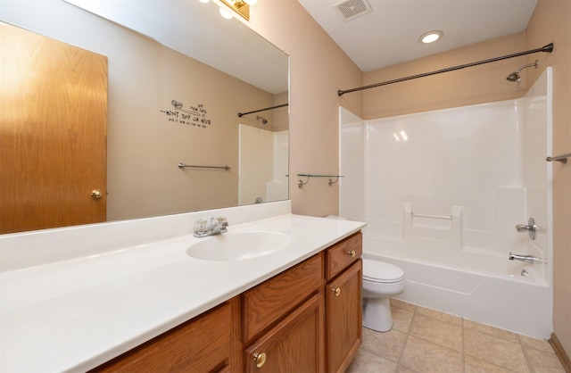 7523 Aspen Dr, West Des Moines, IA 50266 - full bathroom with vanity, shower / bath combination, and recessed lighting