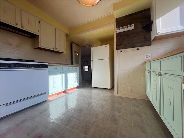 103 S 3rd St, Winterset, IA 50273 - photo 24