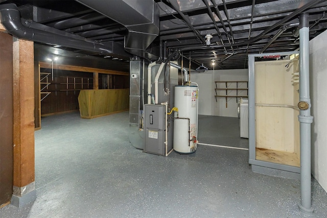 3113 E 36th Ct, Des Moines, IA 50317 - unfinished basement with gas water heater and heating unit