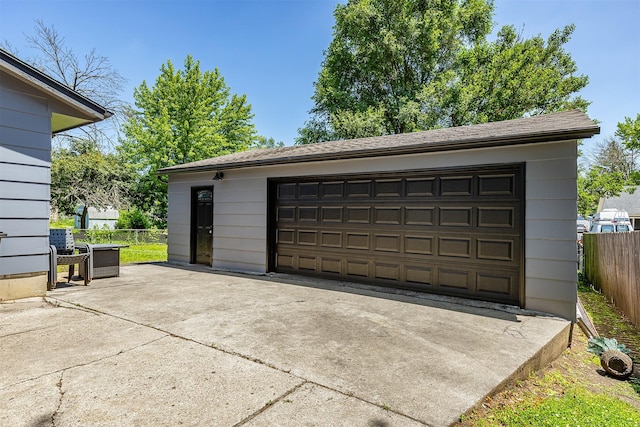 3113 E 36th Ct, Des Moines, IA 50317 - view of detached garage