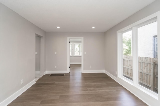 2715 Center St, Des Moines, IA 50312 - unfurnished room featuring recessed lighting and dark wood finished floors