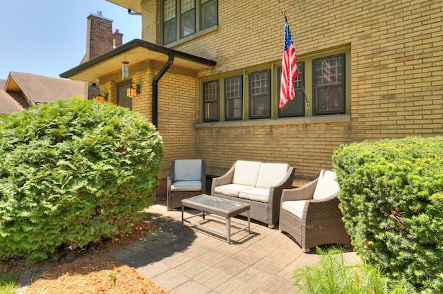 642 Polk Blvd, Des Moines, IA 50312 - view of patio with an outdoor living space