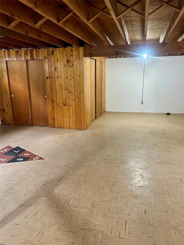 2327 Glenbrook Dr, Des Moines, IA 50316 - view of below grade area