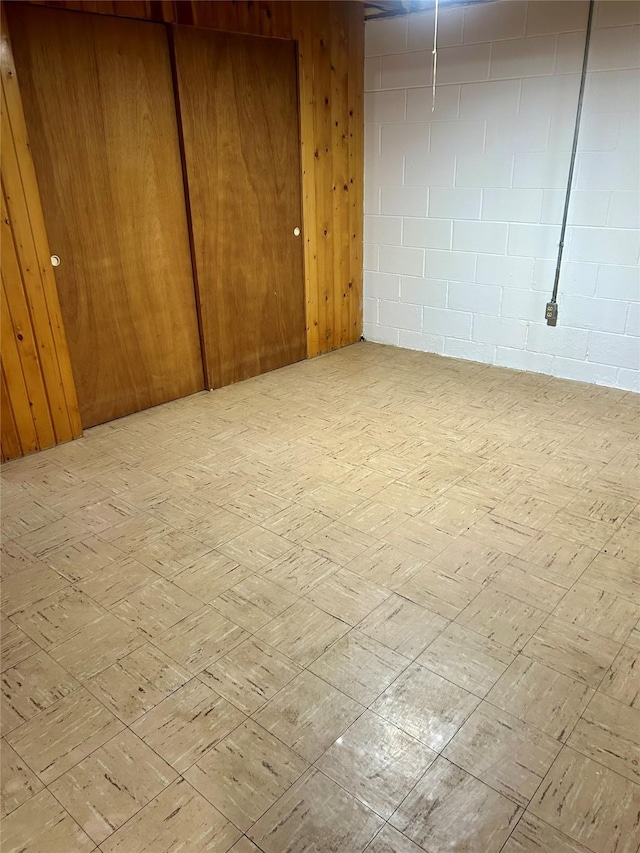 2327 Glenbrook Dr, Des Moines, IA 50316 - view of basement
