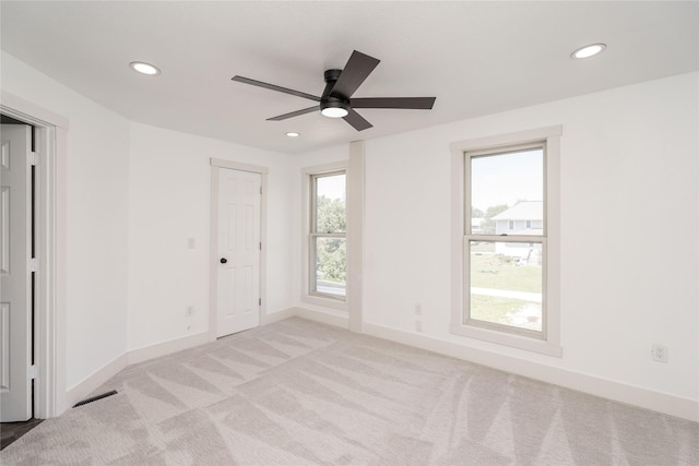 600 S 3rd Ave W, Newton, IA 50208 - empty room with recessed lighting, ceiling fan, and light colored carpet