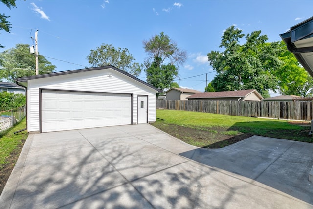 4132 E 24th Ct, Des Moines, IA 50317 - view of detached garage