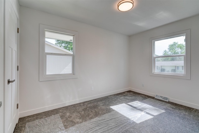 4132 E 24th Ct, Des Moines, IA 50317 - empty room featuring carpet floors