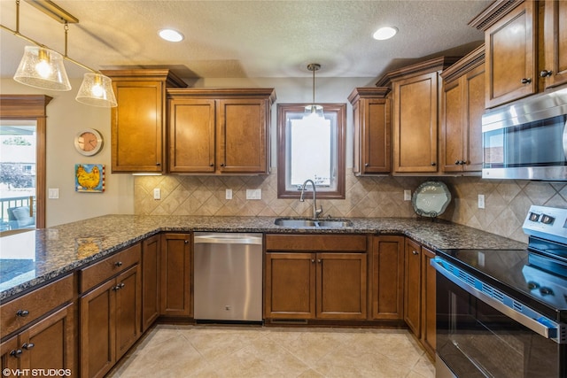 75 Aidan St, Waukee, IA 50263 - photo 12