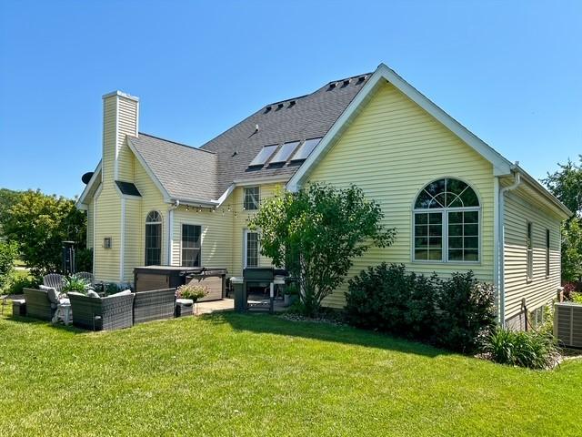 1255 Iowa St, Pella, IA 50219 - photo 3