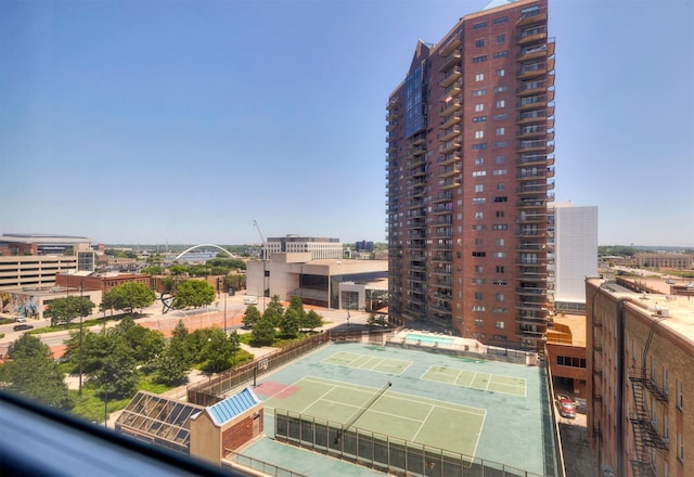 400 Walnut St Unit 901, Des Moines, IA 50309 - view of property with a view of city