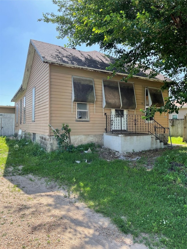 603 N 1st Ave, Marshalltown, IA 50158 - view of bungalow