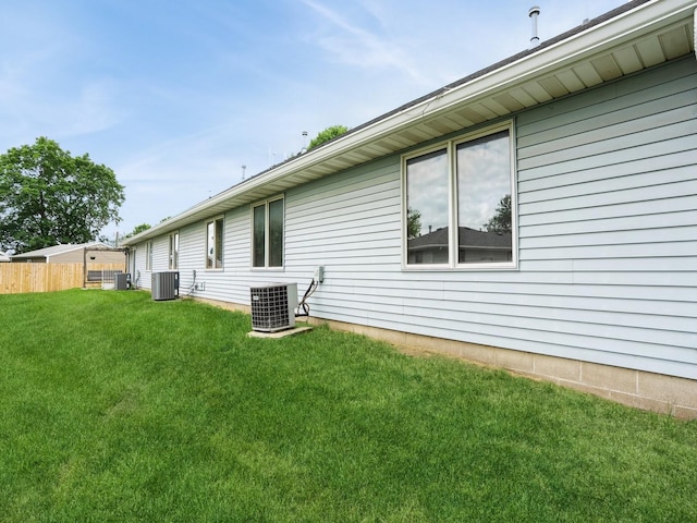 345 13th Ave SW Unit 17, Altoona, IA 50009 - view of property exterior with a central air condition unit