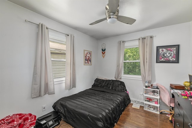 2904 Shadyoak Dr, Des Moines, IA 50310 - bedroom featuring wood finished floors and ceiling fan