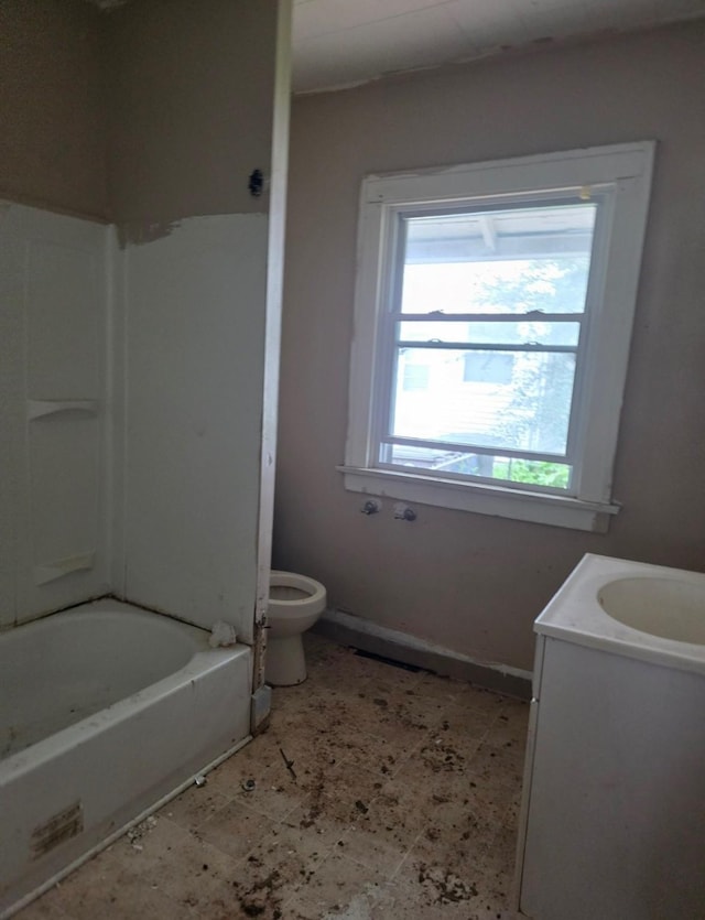 2127 E 13th St, Des Moines, IA 50316 - bathroom featuring vanity and shower / tub combination