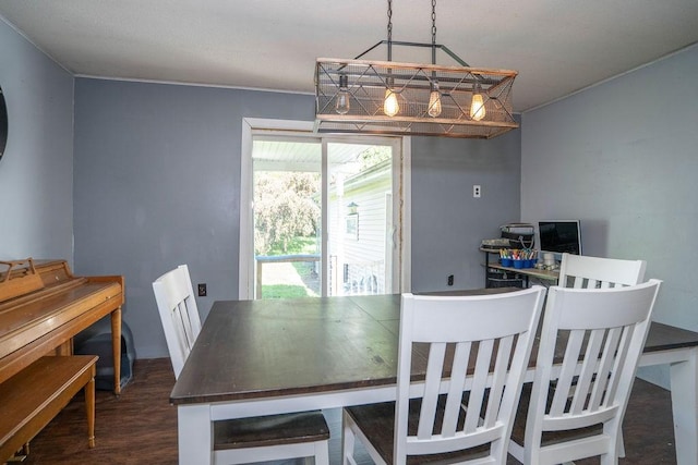 310 E 19th St S, Newton, IA 50208 - dining space with dark wood-style flooring