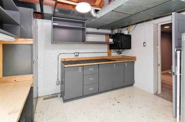 1808 Payton Ave, Des Moines, IA 50315 - unfinished below grade area with concrete block wall