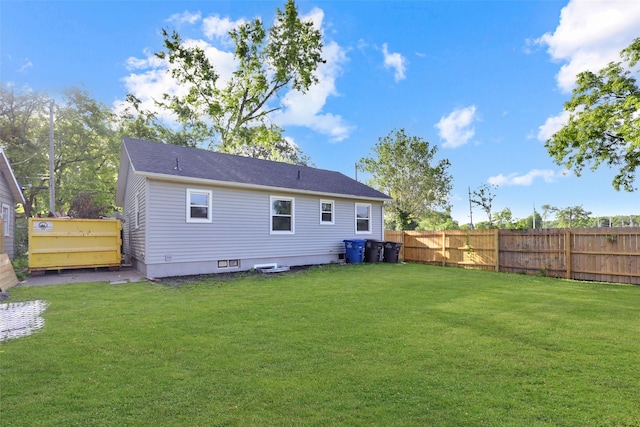 2420 E 37th St, Des Moines, IA 50317 - rear view of property