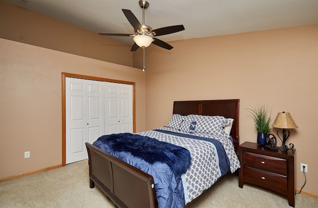 8302 Westown Pkwy Unit 3102, West Des Moines, IA 50266 - carpeted bedroom with a closet and a ceiling fan