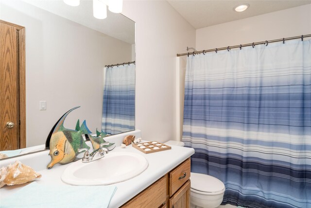 130 SW Meadowlark Ct, Ankeny, IA 50023 - bathroom featuring vanity and a shower with curtain