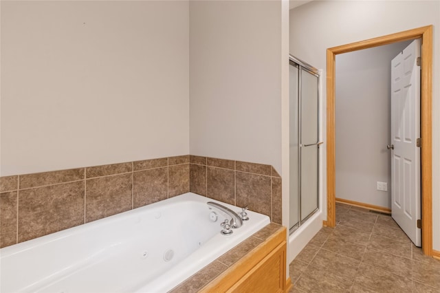 1701 2nd Ave SW, Altoona, IA 50009 - full bath with a tub with jets and a shower stall
