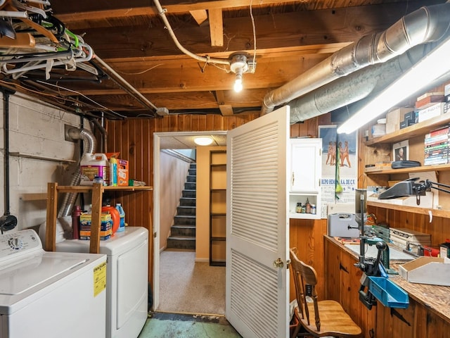 2400 Farwell Rd, Des Moines, IA 50317 - unfinished below grade area featuring washing machine and clothes dryer and stairway