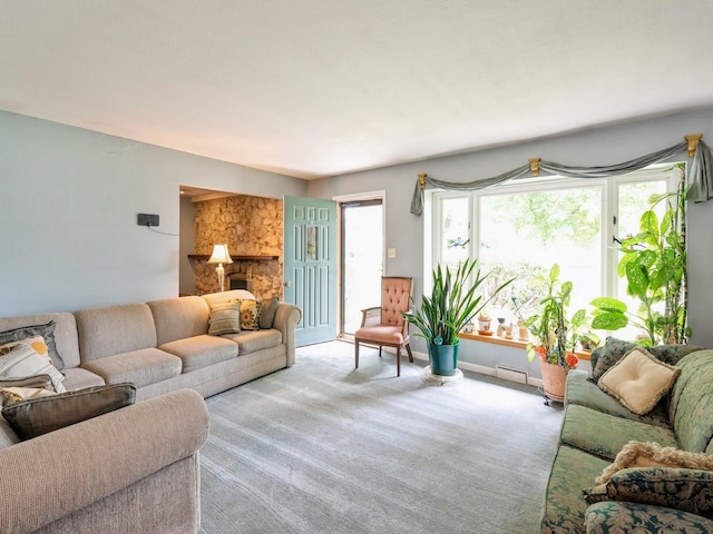 2400 Farwell Rd, Des Moines, IA 50317 - view of carpeted living area