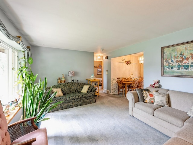 2400 Farwell Rd, Des Moines, IA 50317 - view of carpeted living area
