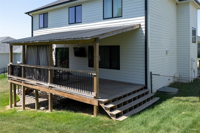 807 W Orchard Ave, Indianola, IA 50125 - back of property with a deck
