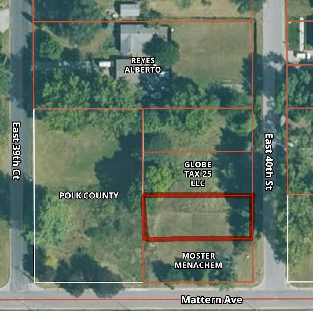 1902 E 40th St, Des Moines, IA 50317