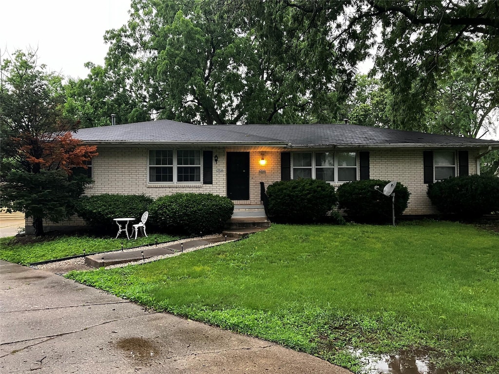 3808 SW 12th St, Des Moines, IA 50313 - photo 1