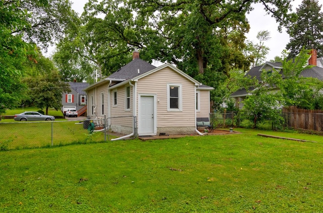 951 28th St, Des Moines, IA 50312 - back of house