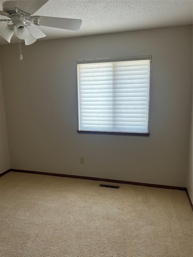 937 E 15th St N, Newton, IA 50208 - photo 8