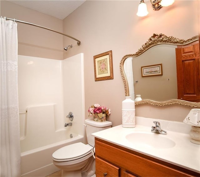 1699 Glade Dr SW, Altoona, IA 50009 - full bathroom with vanity and shower / bath combination with curtain