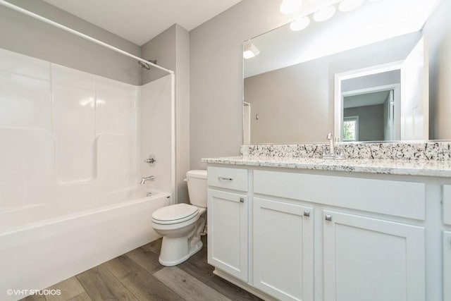 112 Hickory Way, Polk City, IA 50226 - bathroom with wood finished floors, vanity, and shower / washtub combination