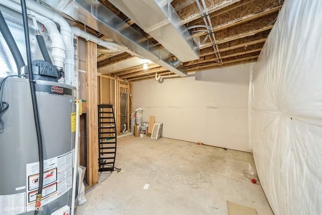 112 Hickory Way, Polk City, IA 50226 - unfinished below grade area with water heater