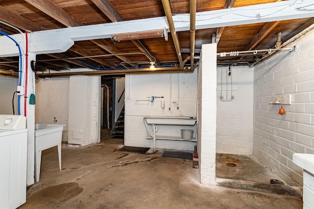 213 S Wilmoth Ave, Ames, IA 50014 - unfinished basement featuring washer / clothes dryer and stairway