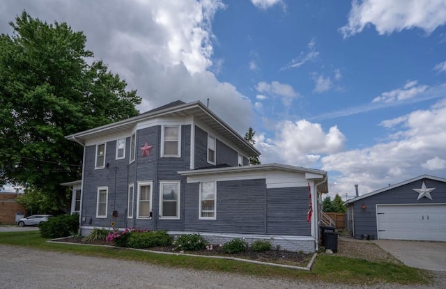 314 E 3rd St N, Newton, IA 50208 - view of front of house