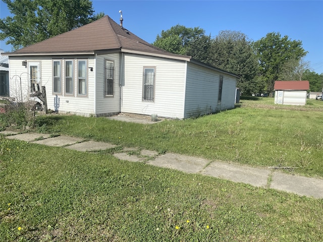 204 Missouri Ave, Lorimor, IA 50149 - view of front of property featuring a front yard