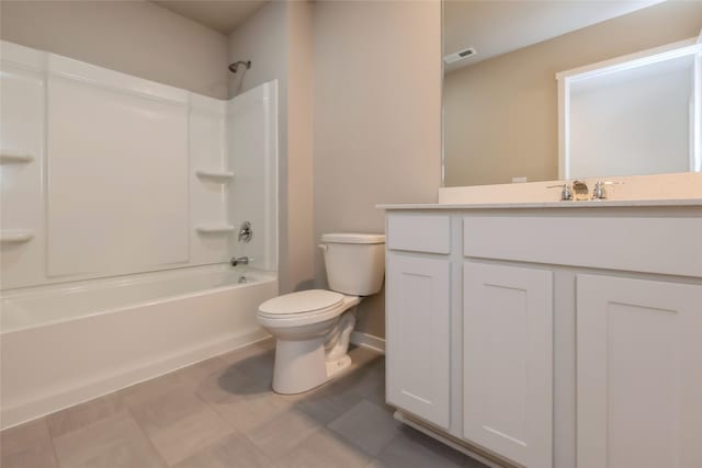 4404 NE 16th St, Ankeny, IA 50021 - full bath with vanity, shower / bath combination, and tile patterned floors