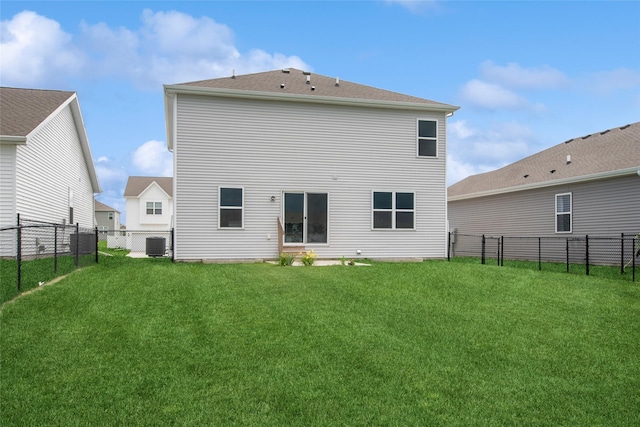 4404 NE 16th St, Ankeny, IA 50021 - rear view of property with a fenced backyard