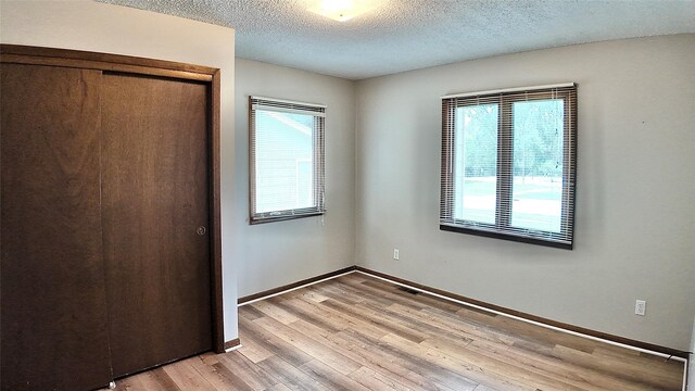4221 90th St, Urbandale, IA 50322 - photo 12