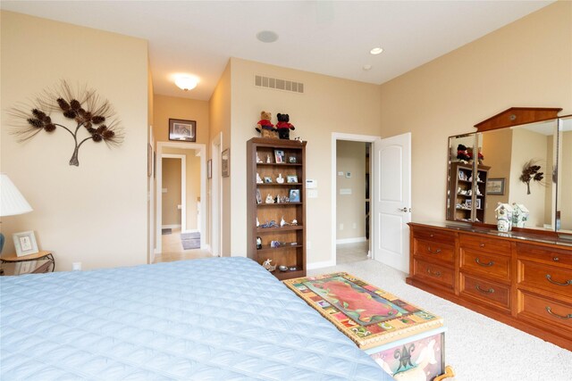 862 Glen Oaks Ter, West Des Moines, IA 50266 - bedroom featuring light carpet and baseboards