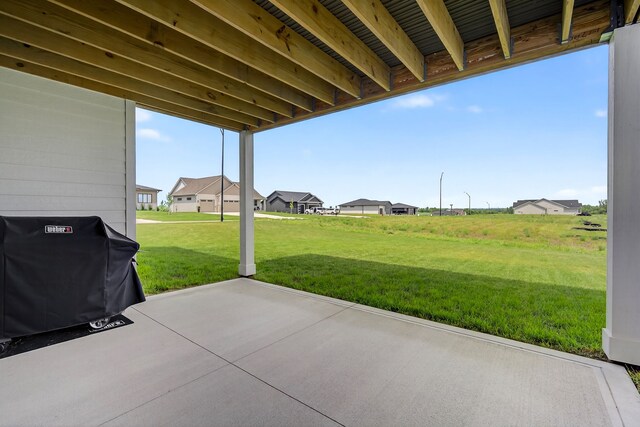 1305 NW 28th St, Grimes, IA 50111 - living area featuring light carpet and recessed lighting
