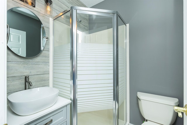 3170 E Kenyon Ave, Des Moines, IA 50320 - full bathroom featuring a stall shower and vanity