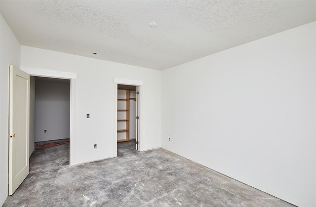 14417 Catalpa Dr, Urbandale, IA 50323 - photo 23