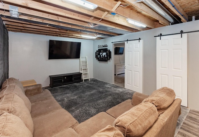 2211 E 38th St, Des Moines, IA 50317 - living room with a barn door